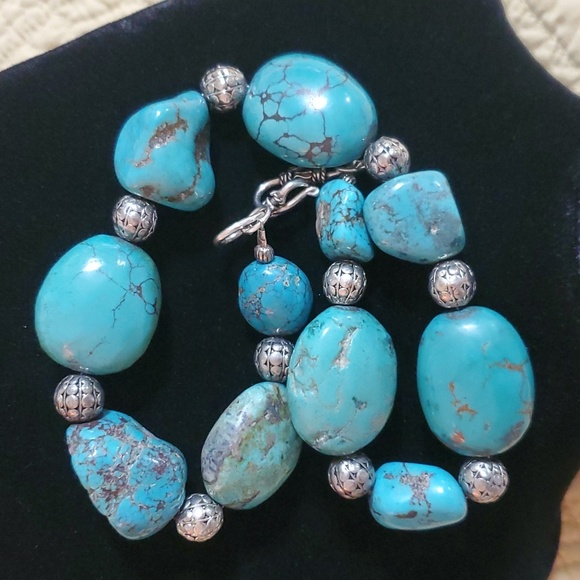 Chunky Turquoise Stone Necklace - Picture 4 of 4